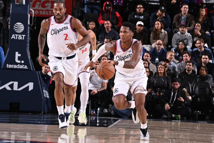 快船完成历史级逆袭：从6胜21负到33胜32负的奇迹