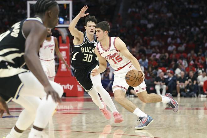 文班亚马41分18篮板创纪录当选今日最佳球员