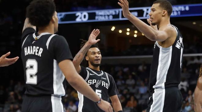 NBA常规赛收官战四大豪门锁定争冠席位，传统强