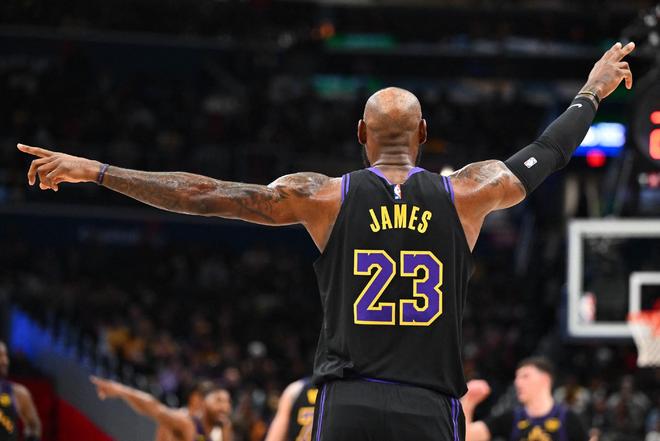 湖人逆袭西部前四 詹姆斯单挑季后赛模式